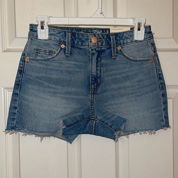 High rise shortie short - Picture 1 of 3